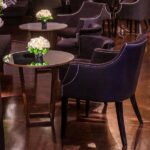 Poltrona Tania Camurça Preto(a)