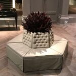 Banco Plaza Sextavado Linho Fendi