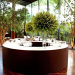 Bar Madeira Ripada Redondo com Tampo Acrílico