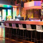 Banqueta Renda Cristal