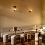 Bistrô Dubai Baixo Ouro com Tampo Espelho