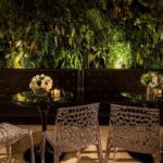 Bistrô Sari Preto com Tampo Vidro Preto