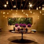 Mesa Saarinen Jantar Oval Preta com Tampo Madeira