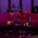 Mesa Dubai Centro Ouro com Tampo Mármore Preto - Grande