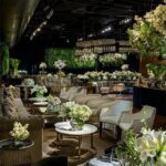 Mesa Dubai Centro Ouro com Tampo Mármore Bege - Pequena