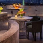 Mesa Kelly com Tampo Metalizado