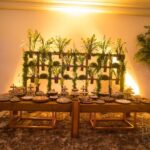 Tampo Madeira de Demolição com Acabamento Cobre e Base Cubo Cobre