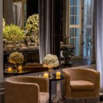 Poltrona Pat Capa Veludo Andorra Bege com Franjas