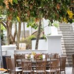 Cadeira Modernista com Assento Linho Bege