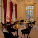 Banqueta Camila Preto(a)