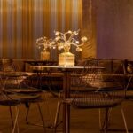 Bistrô Dubai Baixo Ouro com Tampo Espelho