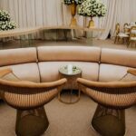 Mesa Ana Eliza Dourada com Tampo Espelho