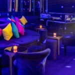 Mesa Bruna Lateral Ouro Velho