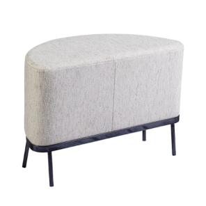 Pufe Seixo Linho Cru (meia lua) - 0,69 x 0,35 x 0,46h